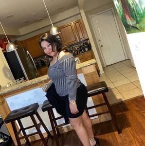 Meet your Posher, Roxana